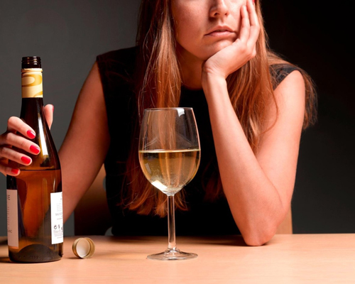 Анонимное лечение женского алкоголизма в Малой Вишере